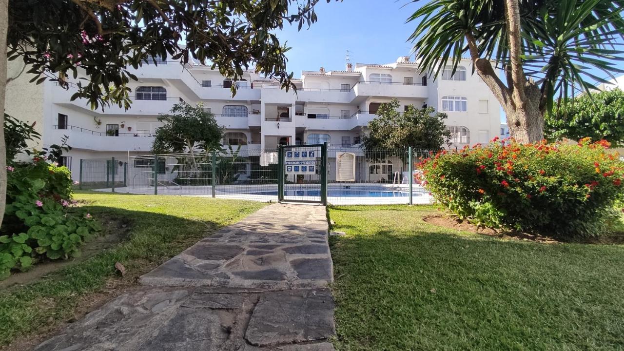 Апартаменты La Cala Playa Ла-Кала-де-Михас Экстерьер фото