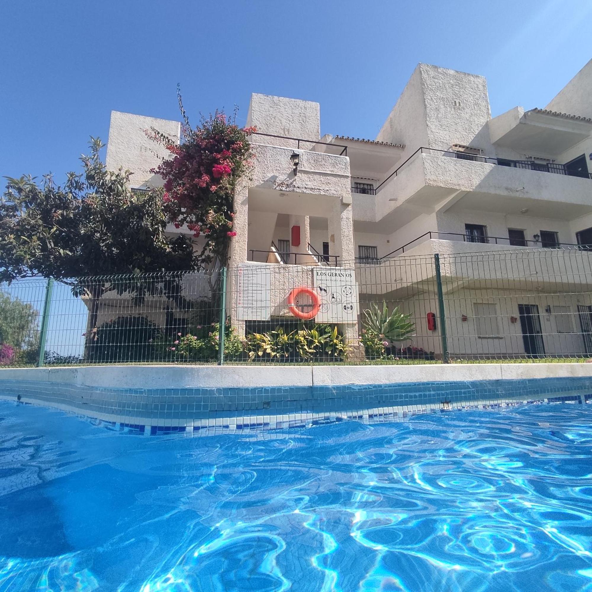 Апартаменты La Cala Playa Ла-Кала-де-Михас Экстерьер фото